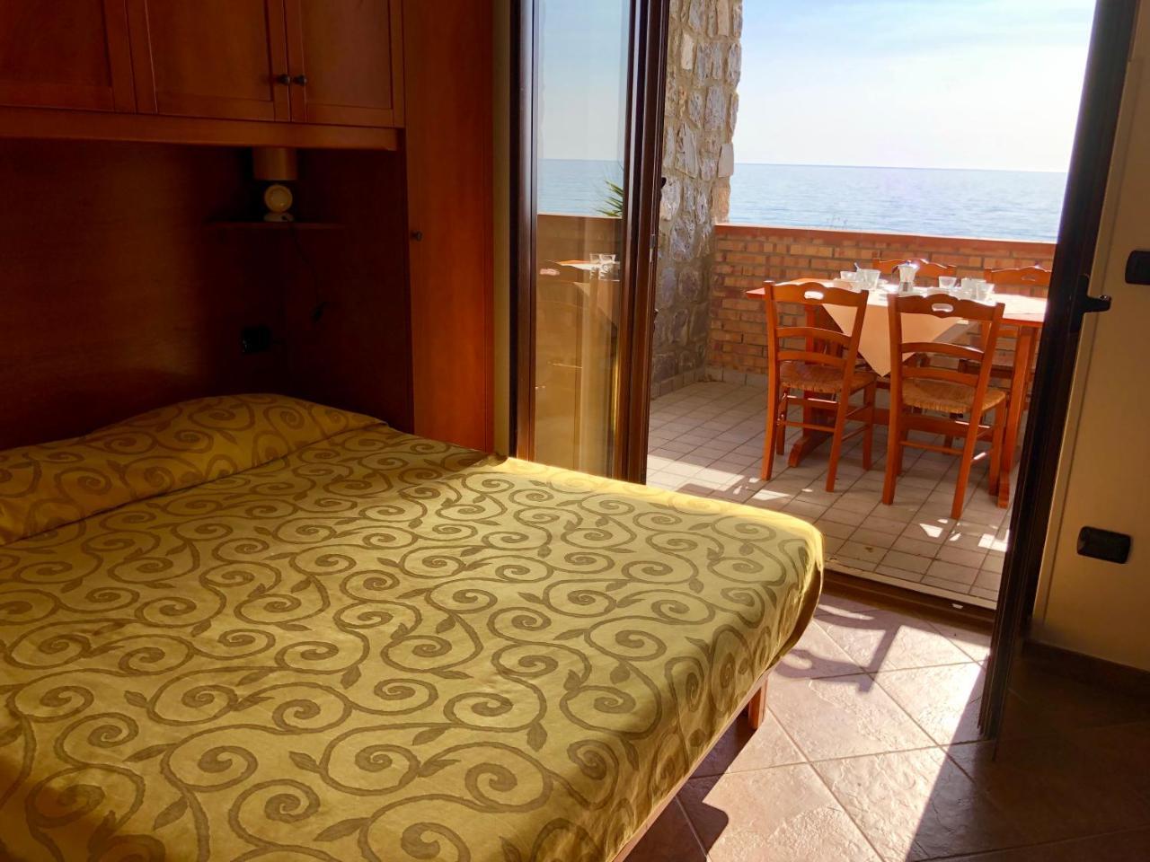 פישוטה Residence Le Palme - Appartamenti Sul Mare - Spiaggia Tra Palinuro E Caprioli מראה חיצוני תמונה