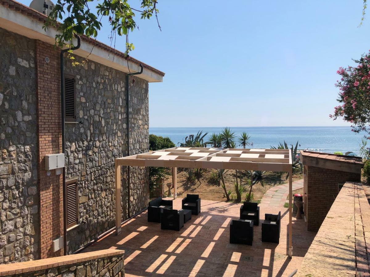 פישוטה Residence Le Palme - Appartamenti Sul Mare - Spiaggia Tra Palinuro E Caprioli מראה חיצוני תמונה