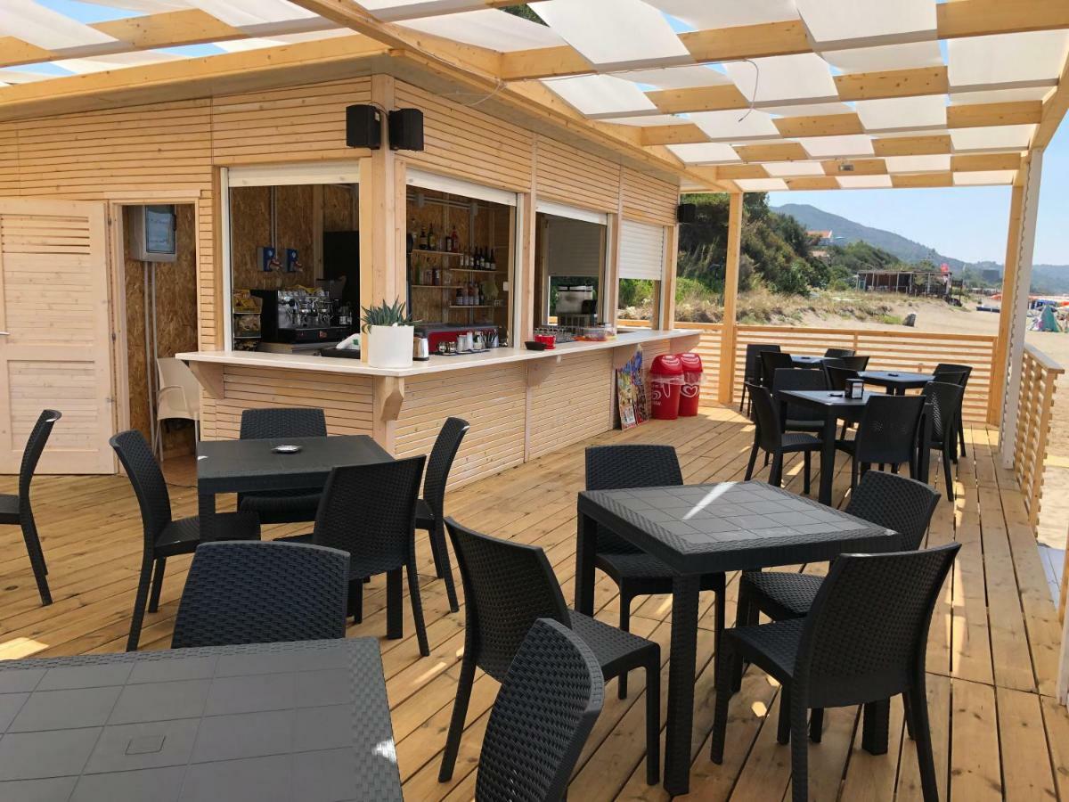 פישוטה Residence Le Palme - Appartamenti Sul Mare - Spiaggia Tra Palinuro E Caprioli מראה חיצוני תמונה